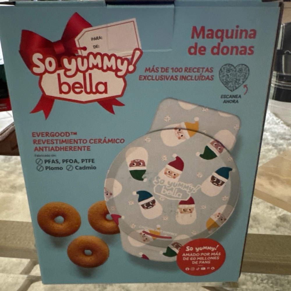 * Mini Donut Maker * Mint In Box * Electric Bella